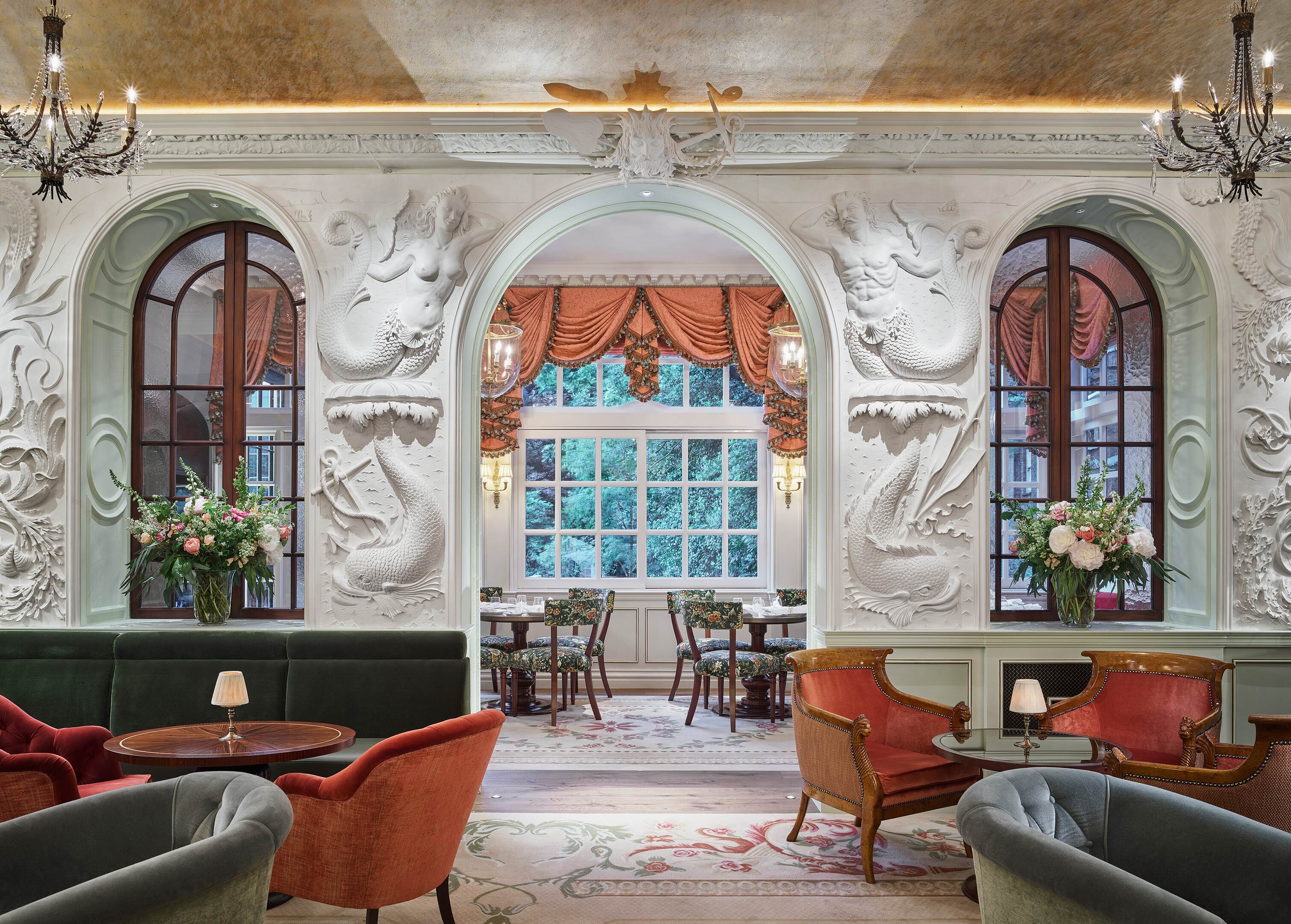 THE GORING BAR 008